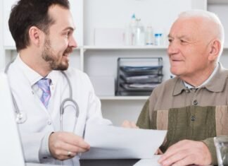 Những ảnh hưởng của nghe kém và những dấu hiệu nhận biết nghe kém