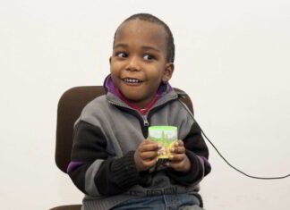 BẬT MÁY ỐC TAI ĐIỆN TỬ VÀ NHỮNG LƯU Ý CẦN BIẾT